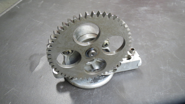 ÖLPUMPE (GEBRAUCHTTEIL)